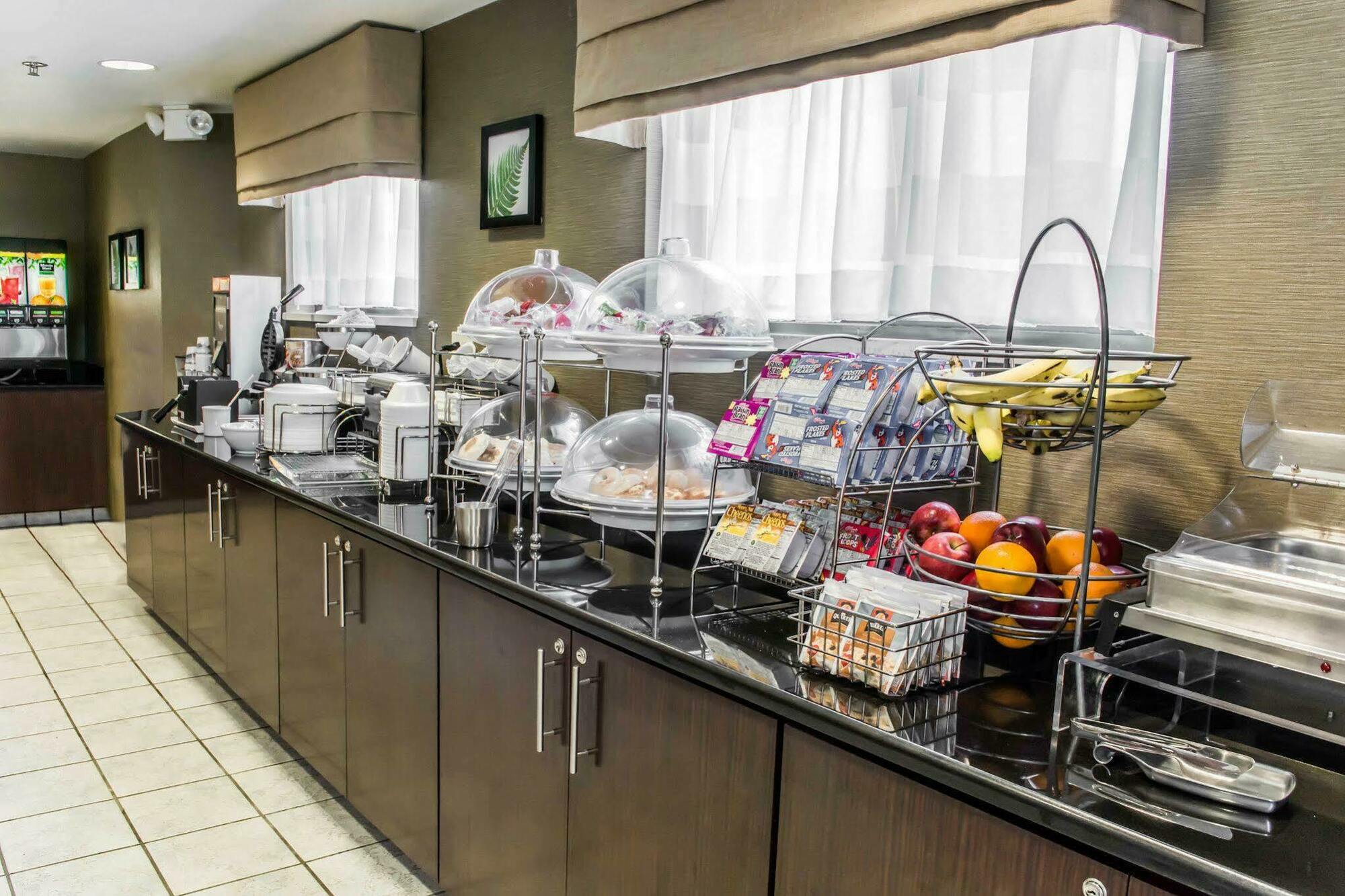 Sleep Inn Richmond North Yellow Tavern Екстериор снимка